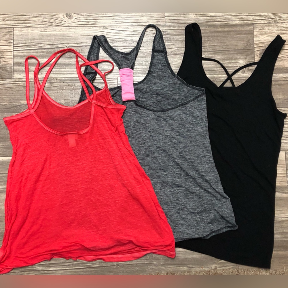 Set of 3 tanks